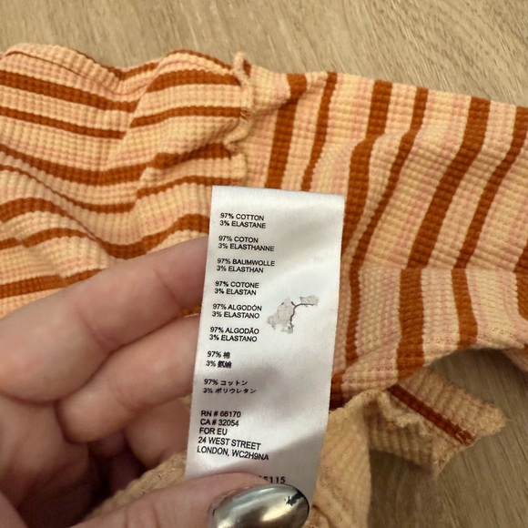 Urban Outfitters UO Cerys Spliced Thermal Cropped Blouse Top Size Medium Cropped - Picture 7 of 8